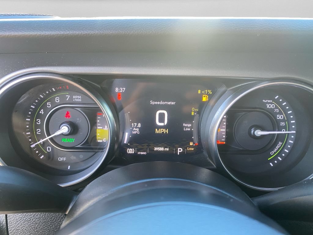 Used 2023 Jeep Wrangler Unlimited w/ Sun & Screen Package AWD/4WD image 23