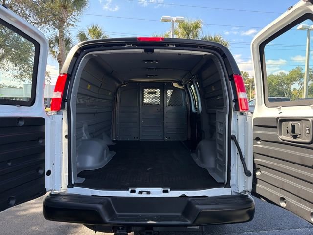 New 2024 Chevrolet Express 2500 Work Van 3D Cargo Van w/ Driver Convenience Package image 10