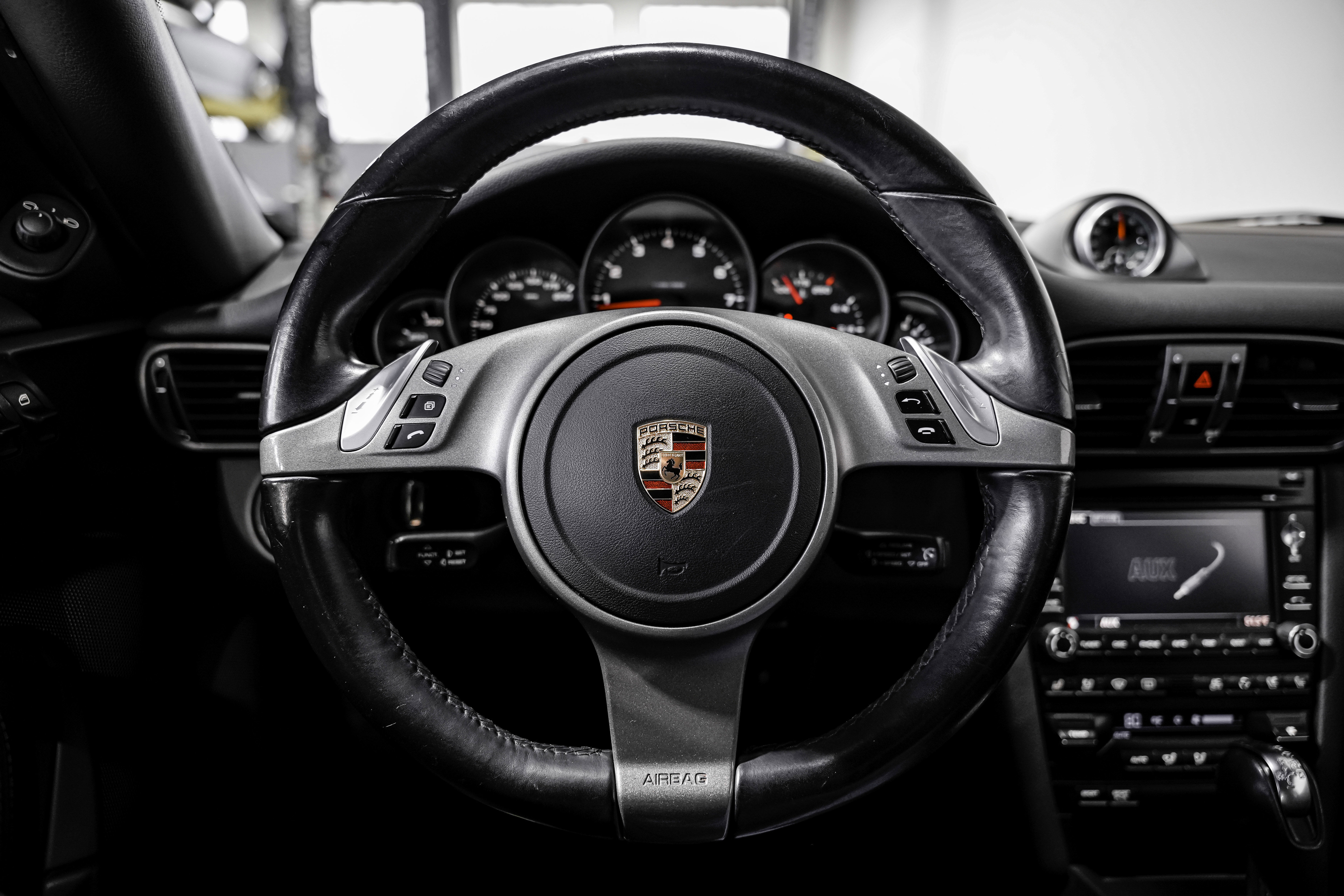 Used 2009 Porsche 911 Carrera image 10