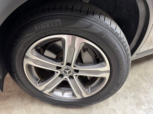 Used 2022 Mercedes-Benz GLC 300 4MATIC w/ Multimedia Package Lite image 29