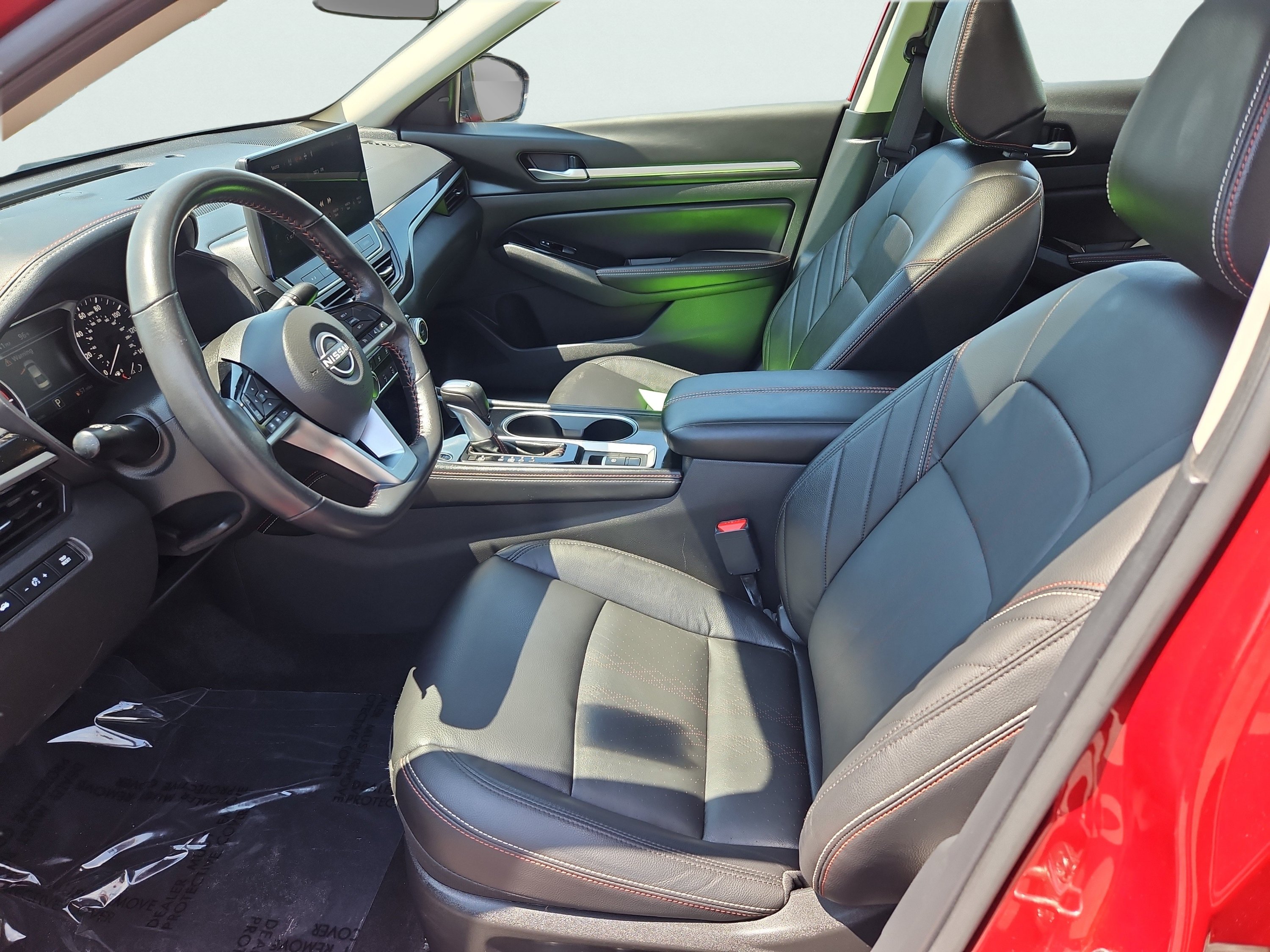 Used 2024 Nissan Altima 2.5 SR w/ SR Premium Package AWD/4WD image 31