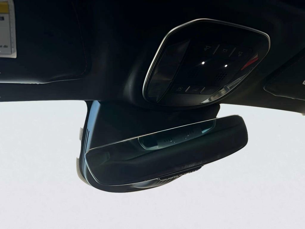 Used 2021 Ferrari F8 Tributo image 28