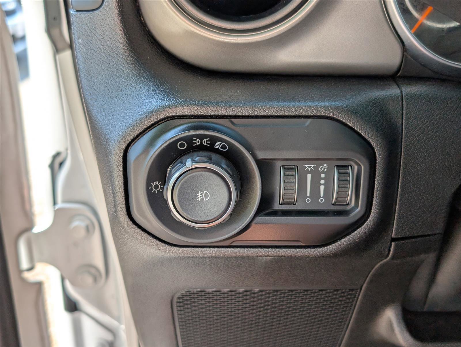 Used 2021 Jeep Wrangler Unlimited Sport image 17