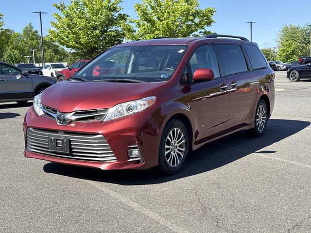 Used 2020 Toyota Sienna XLE FWD image 5
