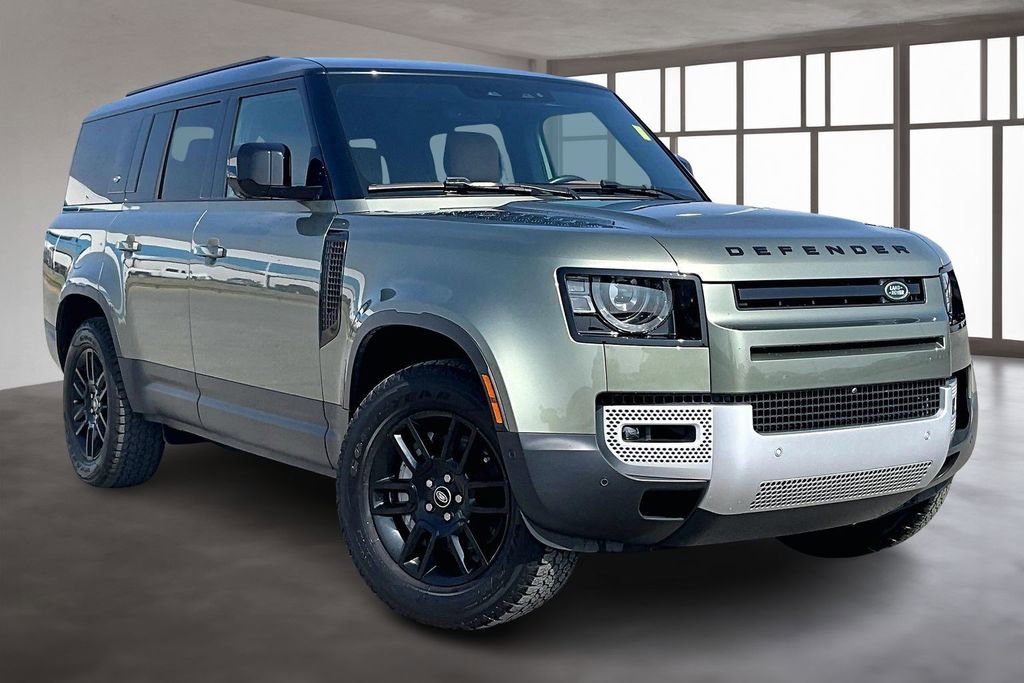 Used 2023 Land Rover Defender 130 SE image 11