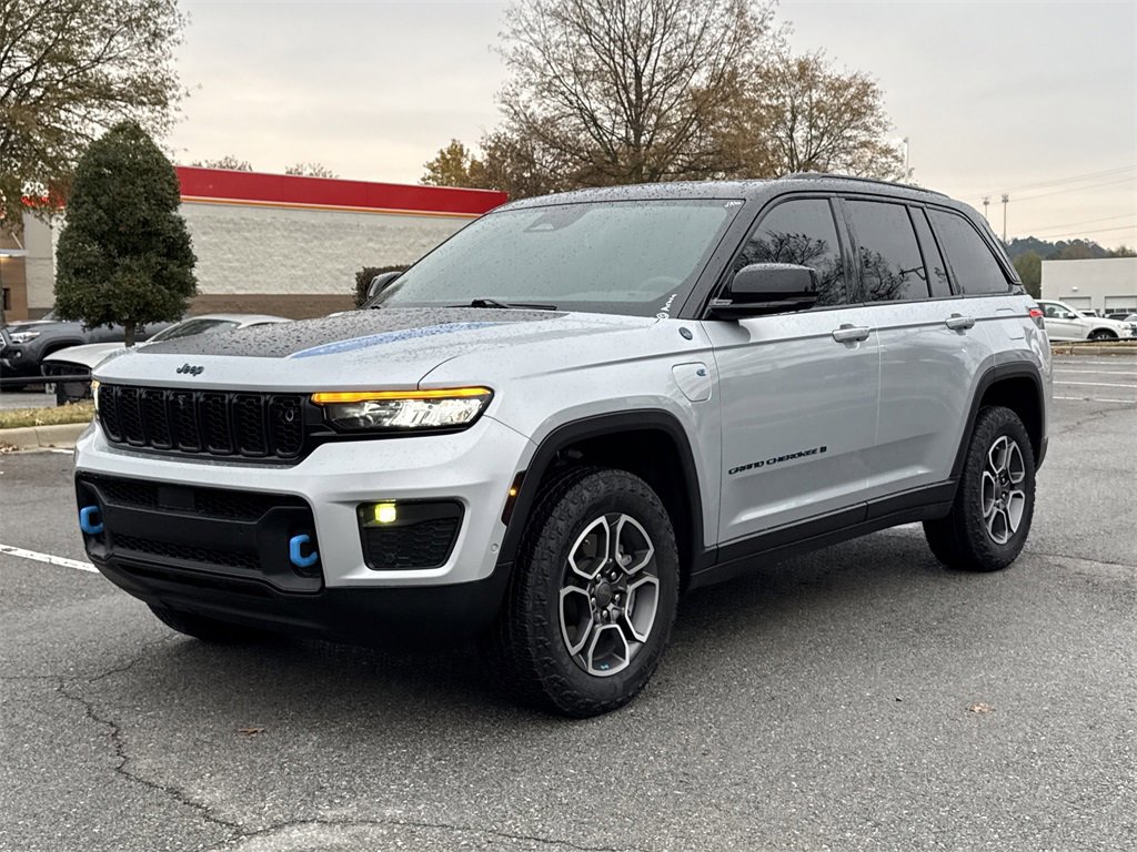 Used 2022 Jeep Grand Cherokee Trailhawk w/ Advanced Protech Group II image 7