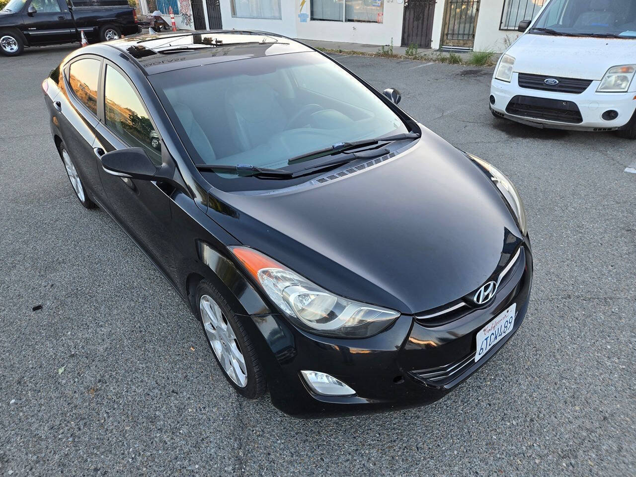 Used 2012 Hyundai Elantra Limited w/ Technology Pkg 5 FWD image 8
