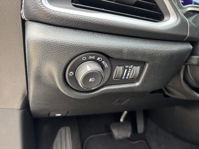 New 2026 Chrysler Pacifica Select image 24