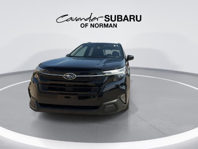 Used 2025 Subaru Forester Touring AWD/4WD image 3