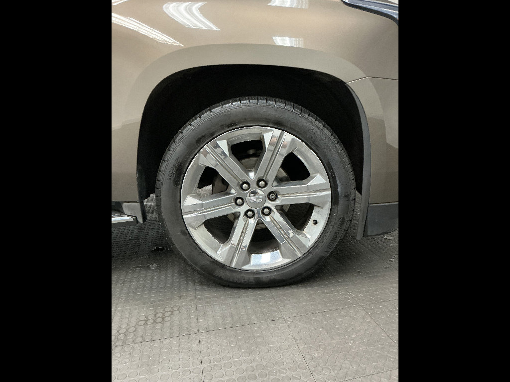 Used 2016 Cadillac Escalade ESV Luxury AWD/4WD image 40