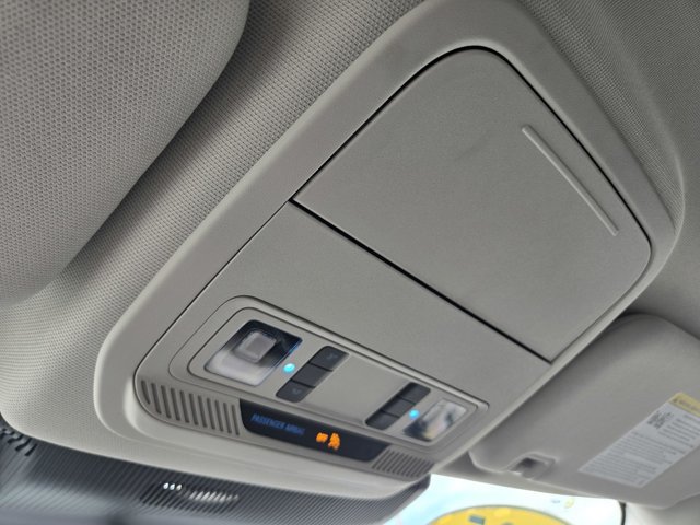 Certified 2025 Ford Explorer Active AWD/4WD image 17