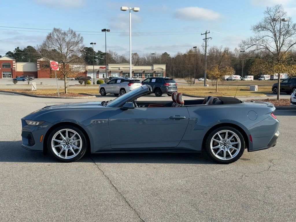 Used 2024 Ford Mustang GT Premium image 5