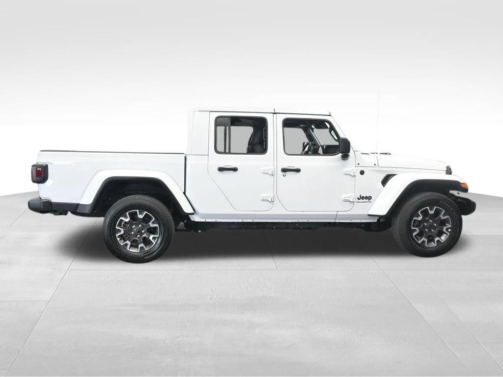 Used 2024 Jeep Gladiator Sport w/ Premium Package image 7