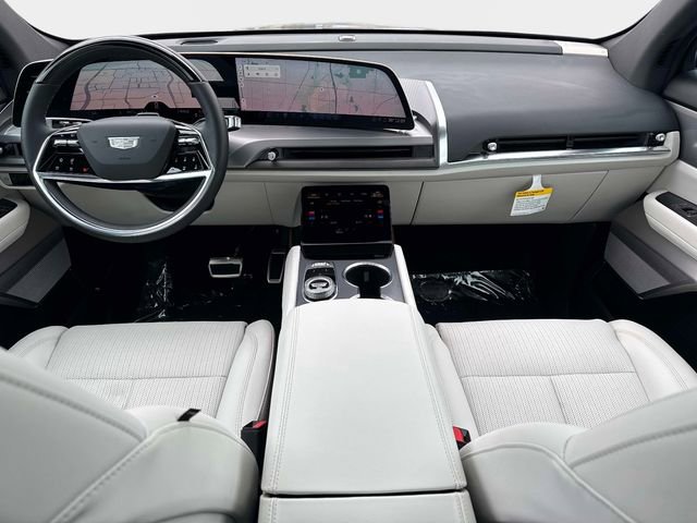 New 2026 Cadillac Vistiq Sport w/ LPO, Floor Liner Package image 17