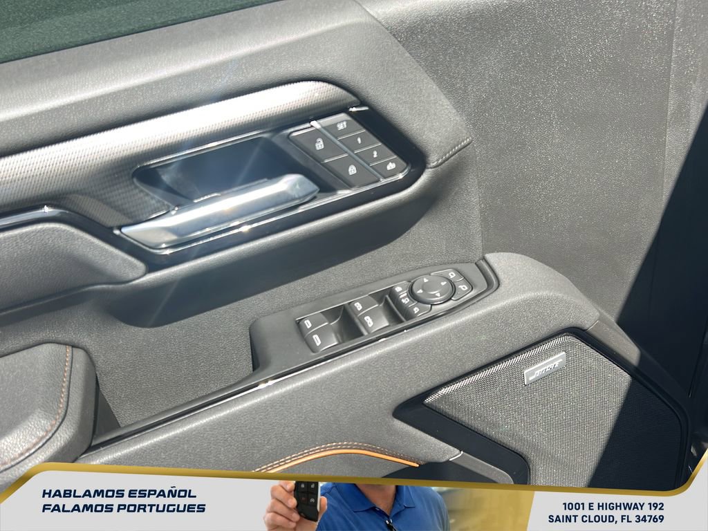 Used 2025 GMC Sierra 2500 AT4 w/ AT4 Premium Plus Package image 11