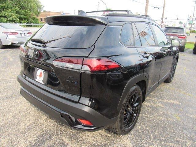 Used 2024 Toyota Corolla Cross AWD Hybrid image 11