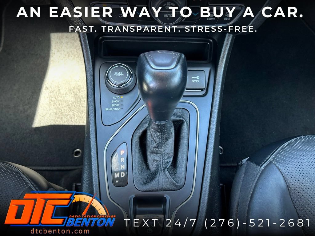 Used 2021 Jeep Cherokee Latitude Lux w/ Comfort/Convenience Group AWD/4WD image 24