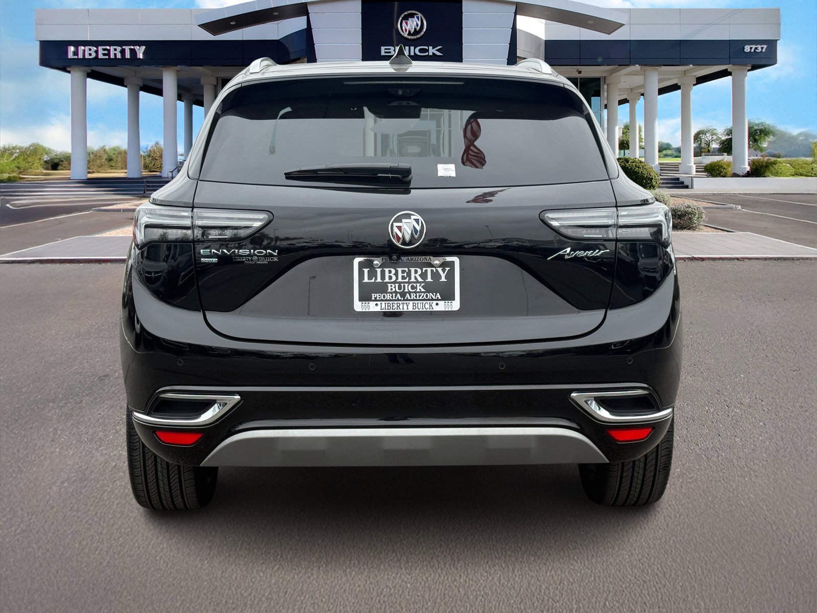 Used 2023 Buick Envision Avenir image 4