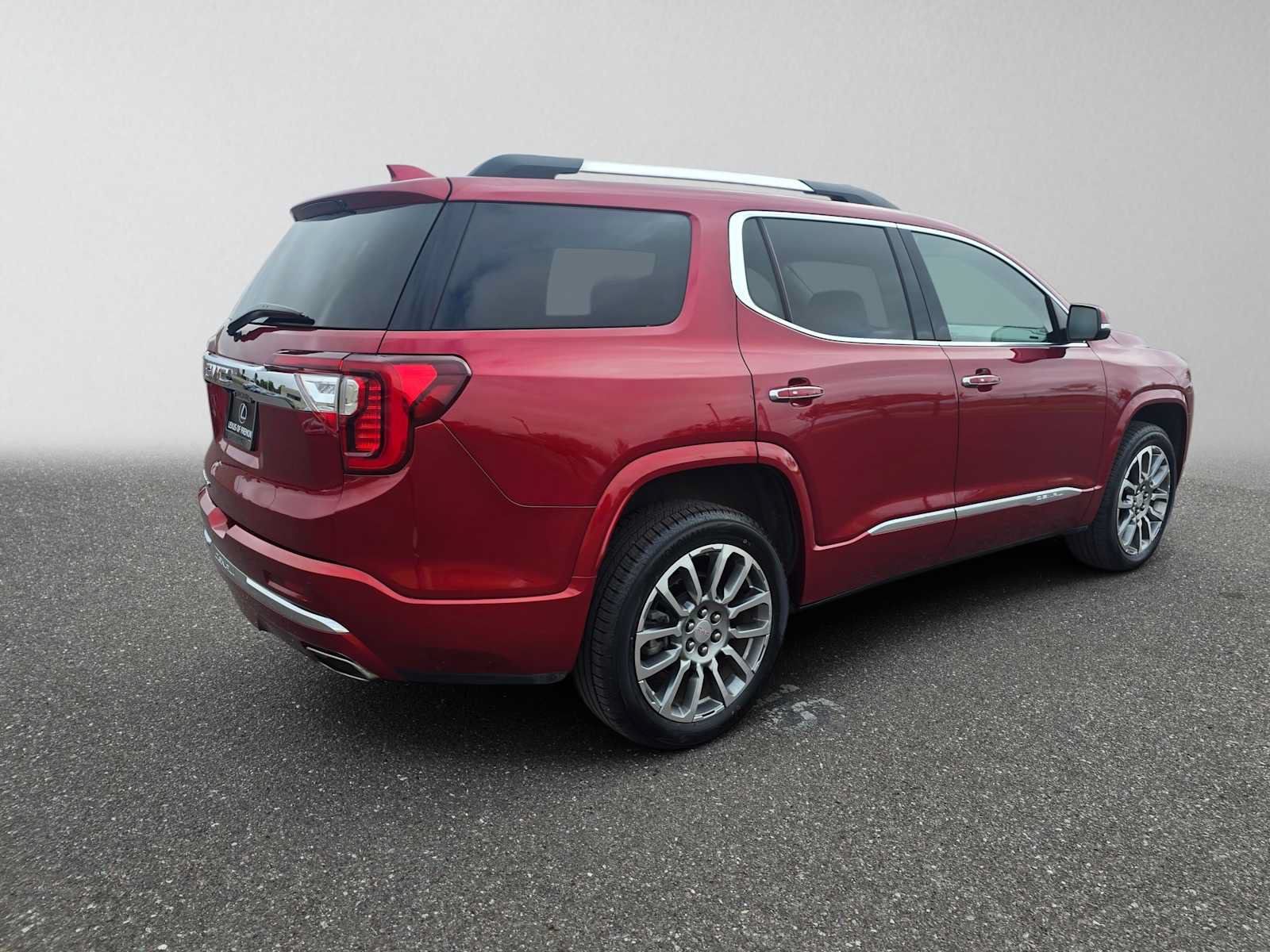 Used 2023 GMC Acadia Denali FWD image 3