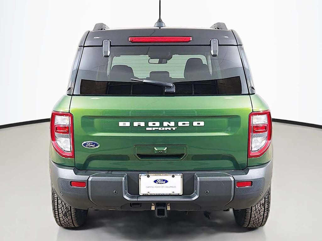 Used 2025 Ford Bronco Sport Badlands image 11