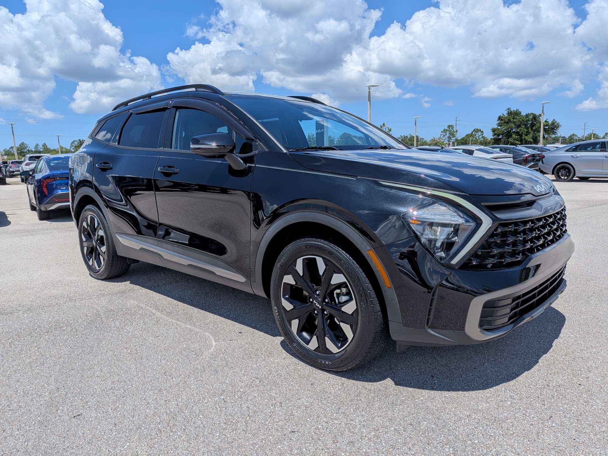 Certified 2023 Kia Sportage X-Line w/ X-Line Premium Package AWD/4WD image 2