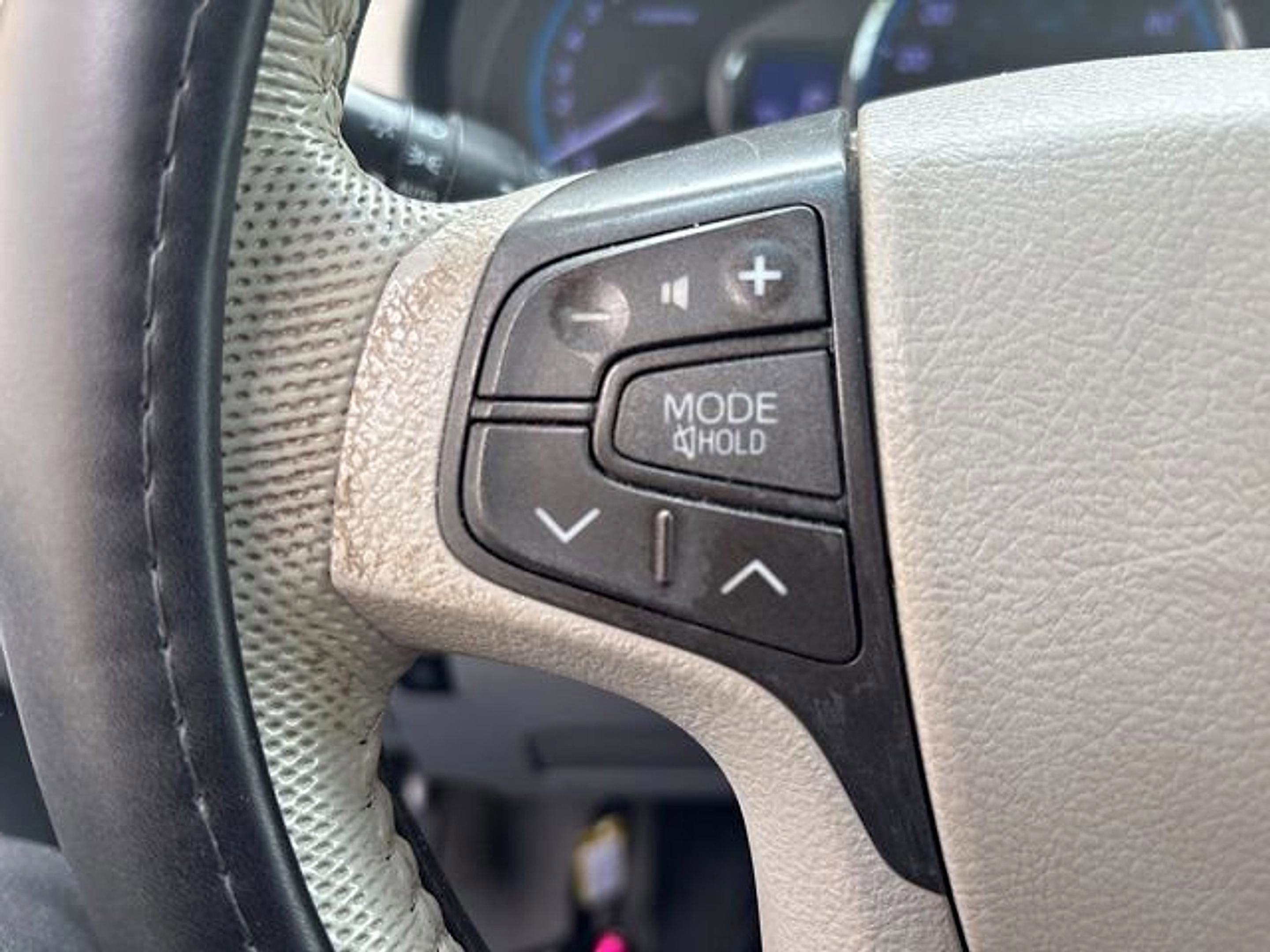Used 2013 Toyota Sienna XLE FWD image 15
