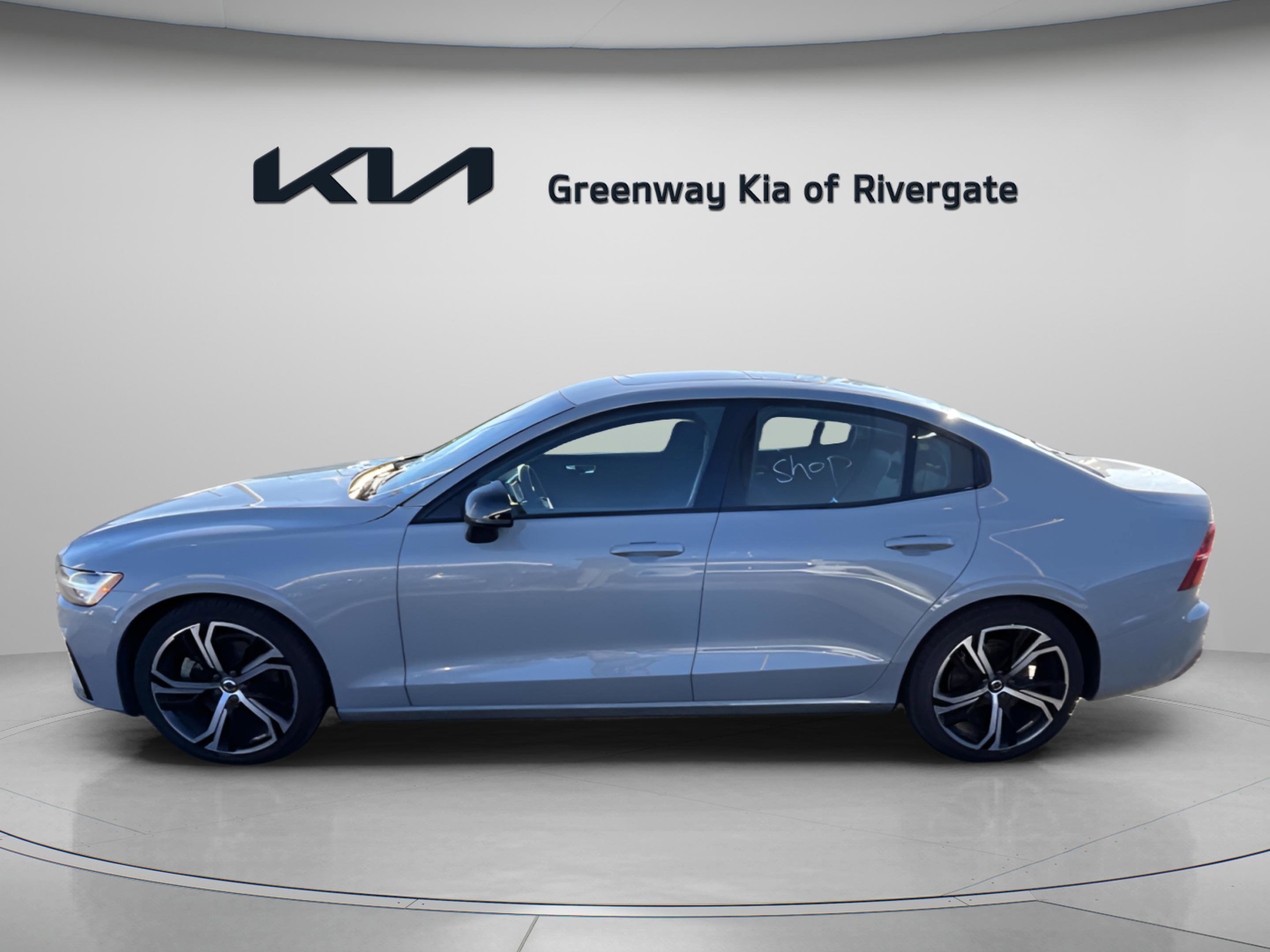 Used 2024 Volvo S60 B5 Core image 4