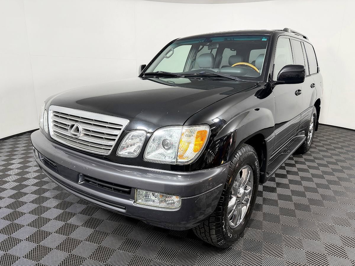 Used 2004 Lexus LX 470 4WD image 3