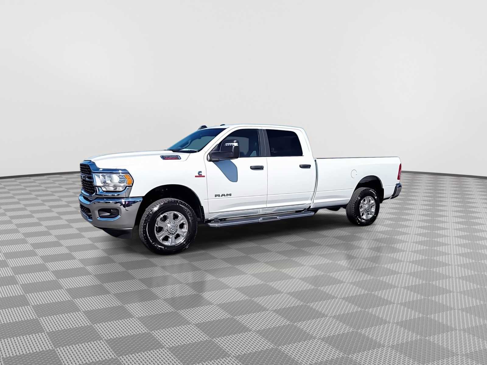 Used 2024 RAM 3500 Big Horn image 4