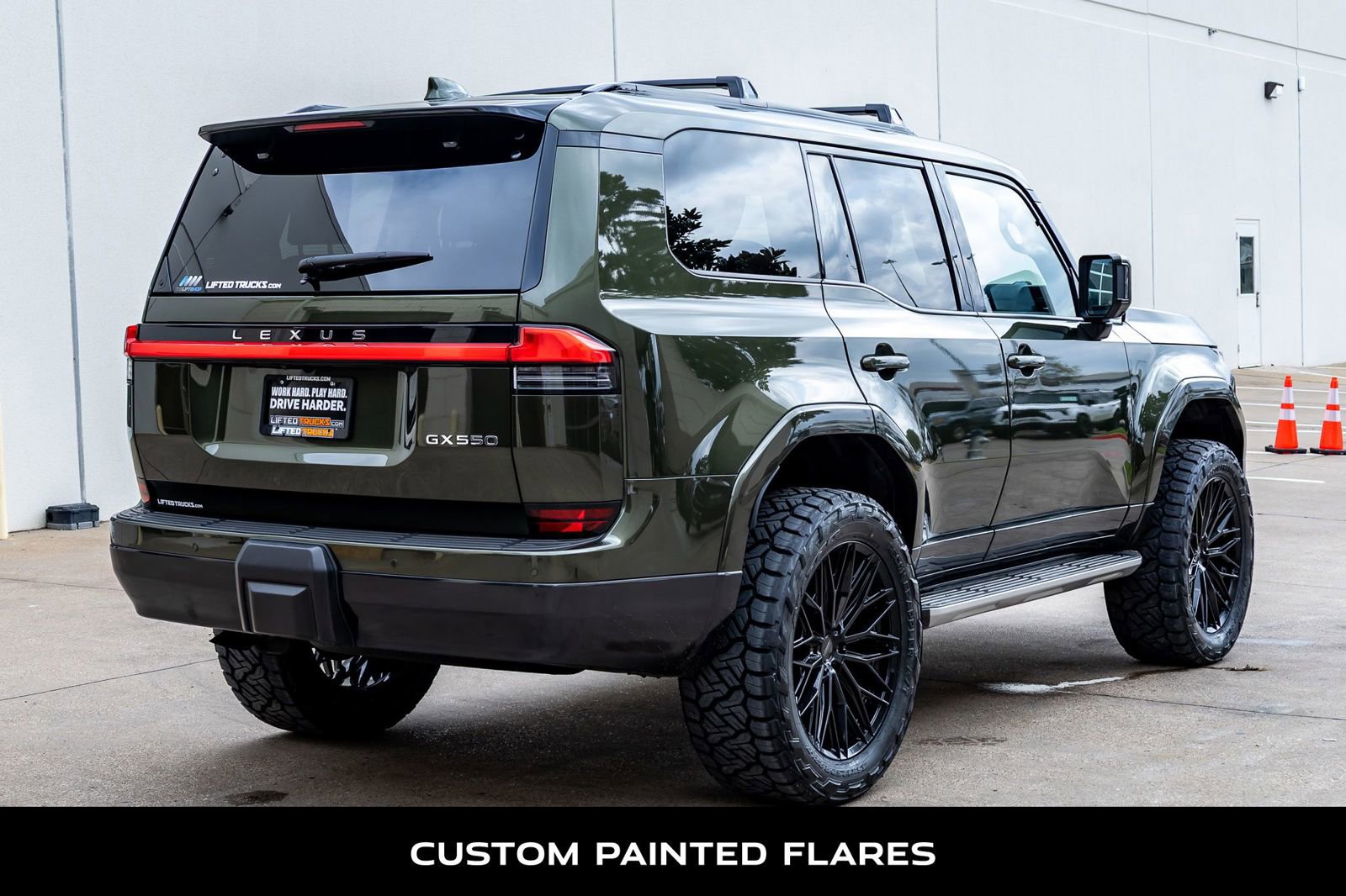 Used 2024 Lexus GX 550 w/ Accessory Package (2T) AWD/4WD image 10