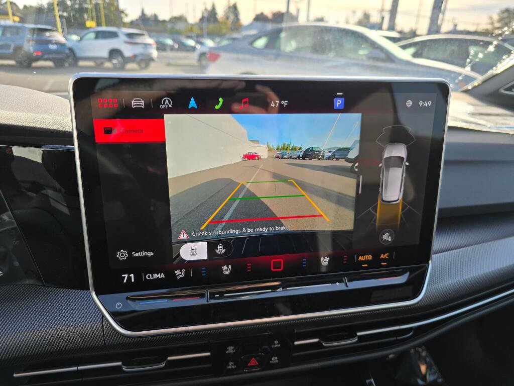 New 2025 Volkswagen GTI SE image 27