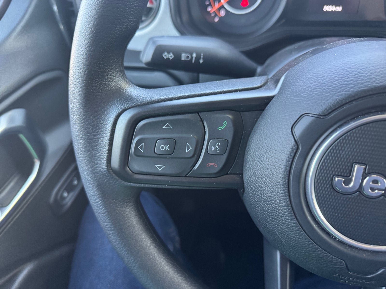 Used 2025 Jeep Wrangler Unlimited Sport AWD/4WD image 27