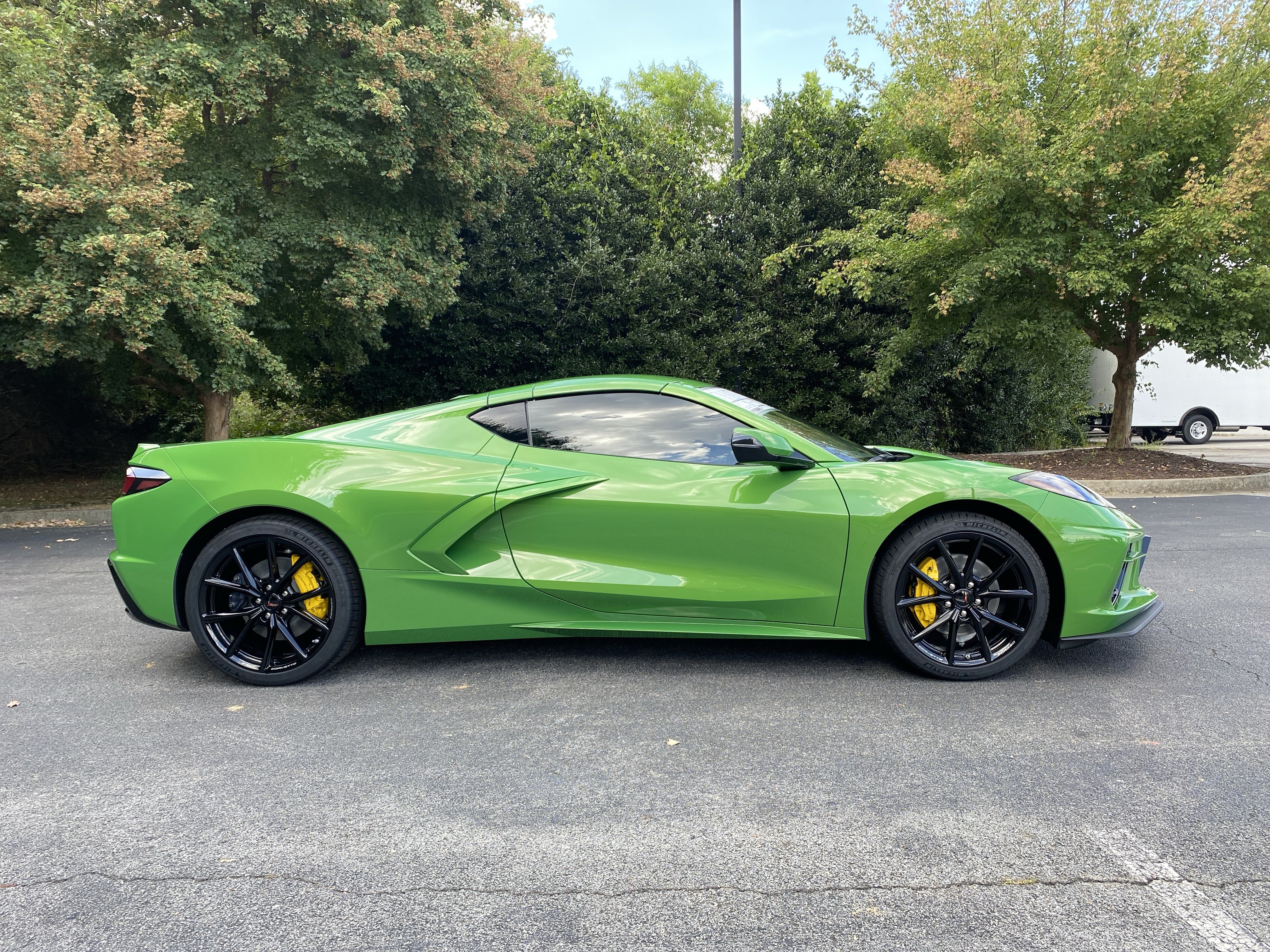 New 2027 Chevrolet Corvette Stingray Coupe w/ 1LT RWD image 10