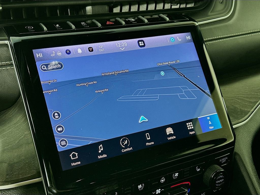 Certified 2024 Jeep Grand Cherokee L Limited w/ Luxury Tech Group II image 22