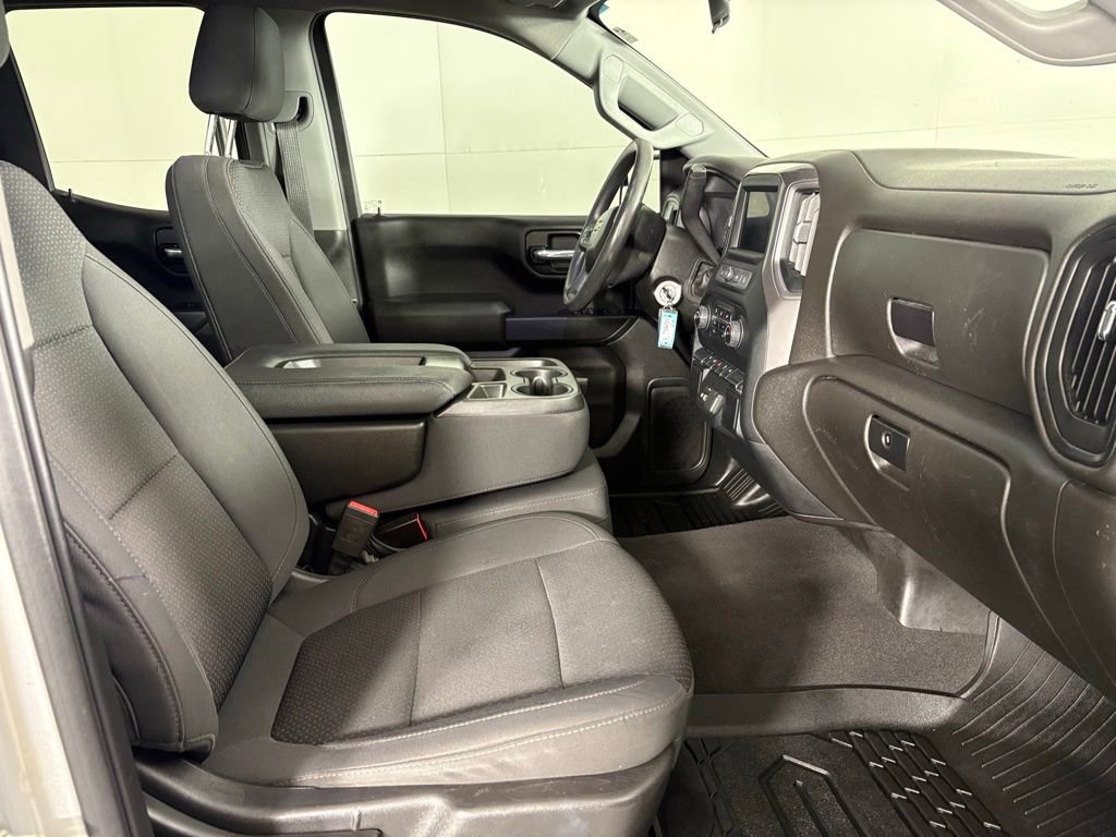 Used 2022 Chevrolet Silverado 1500 Custom image 17