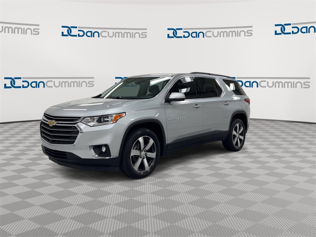 Used 2021 Chevrolet Traverse LT w/ LT Premium Package image 4