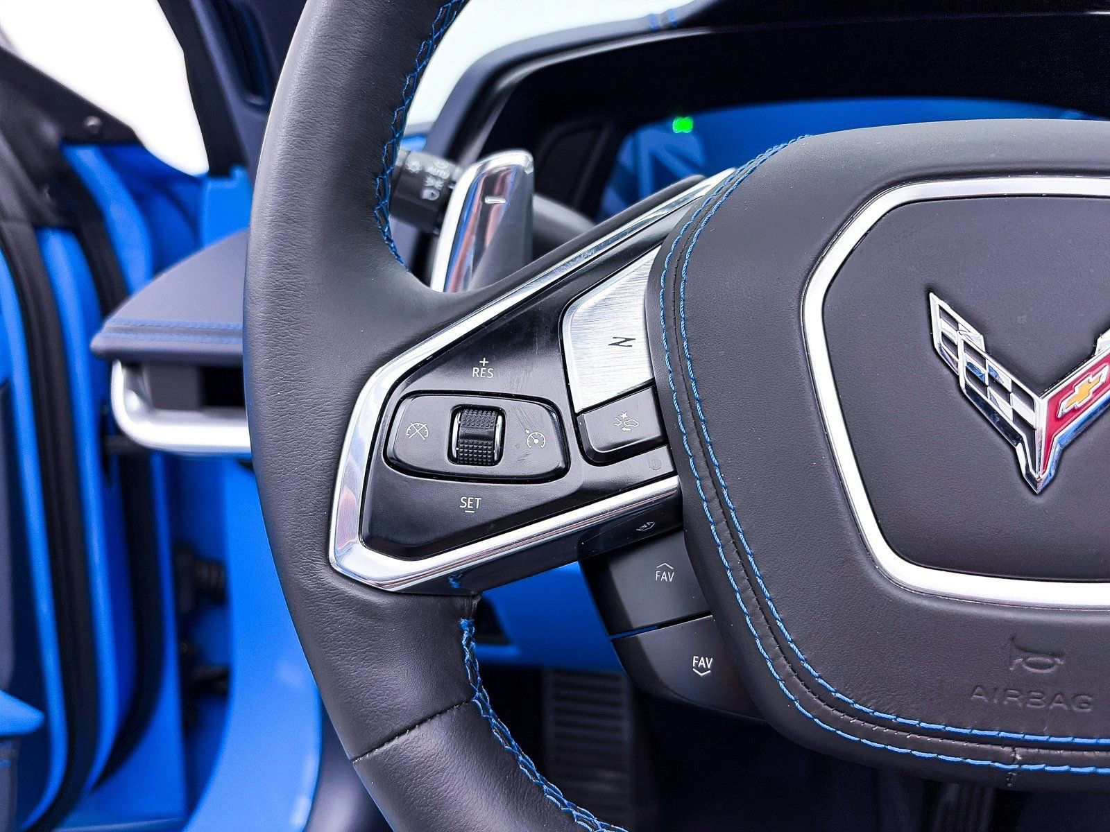 Used 2024 Chevrolet Corvette Stingray Premium Conv w/ Battery Protection Package image 33