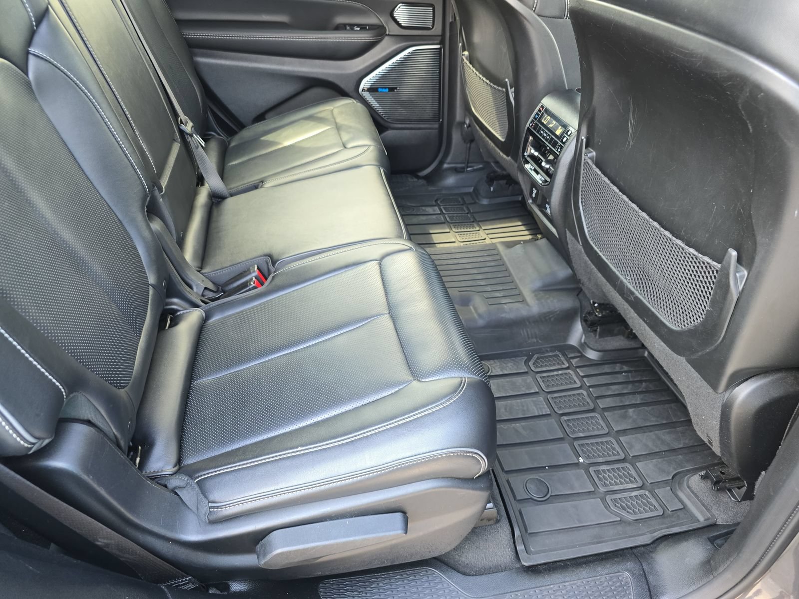 Used 2021 Jeep Grand Cherokee L Overland AWD/4WD image 11