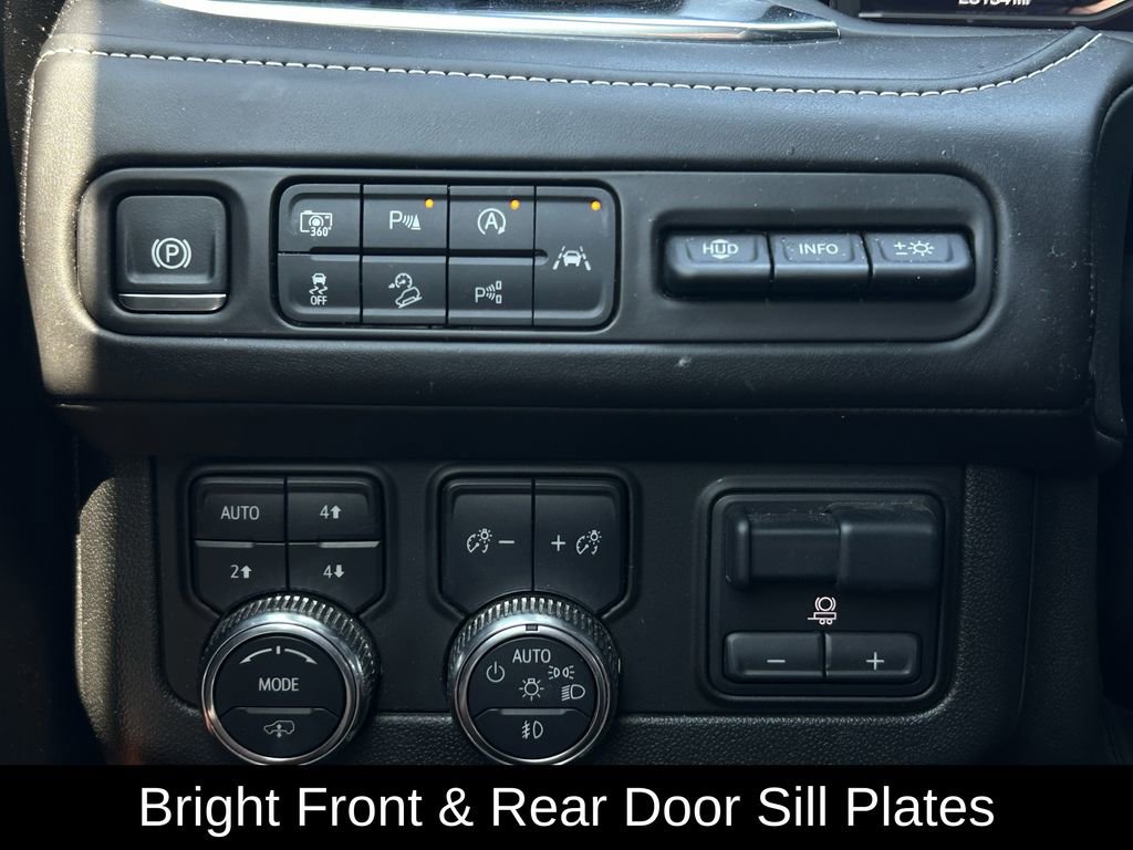 Used 2024 GMC Yukon XL Denali Ultimate image 28