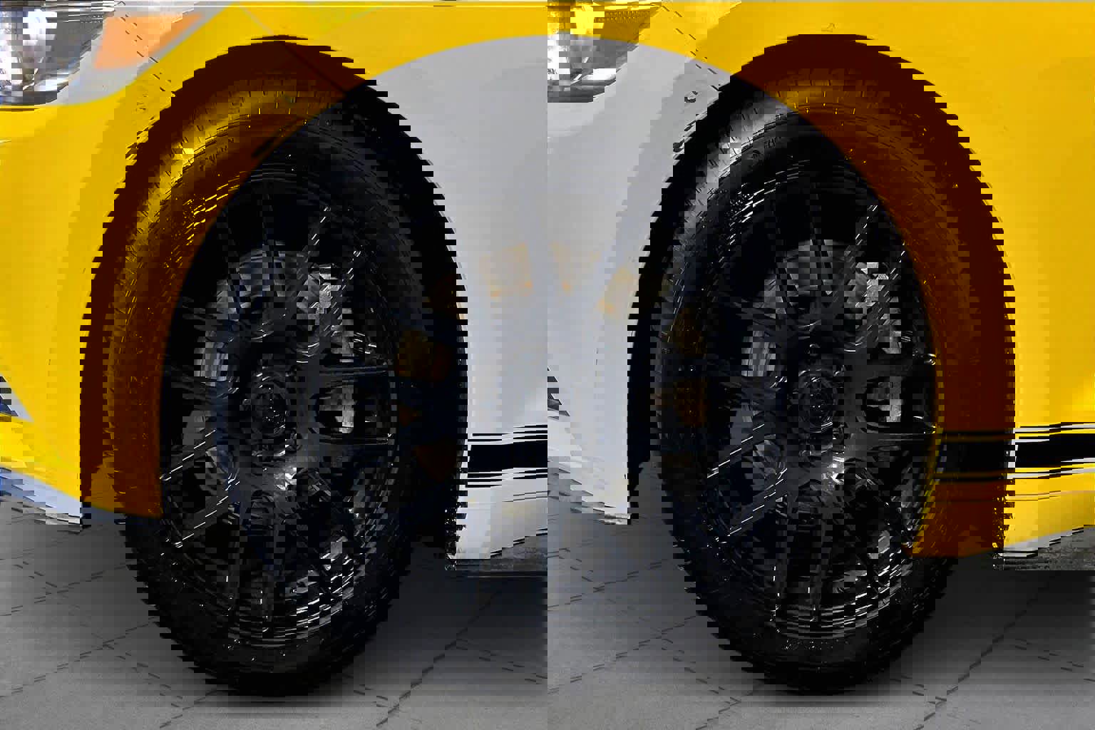 Used 2015 Ford Mustang Coupe w/ Equipment Group 051A image 9