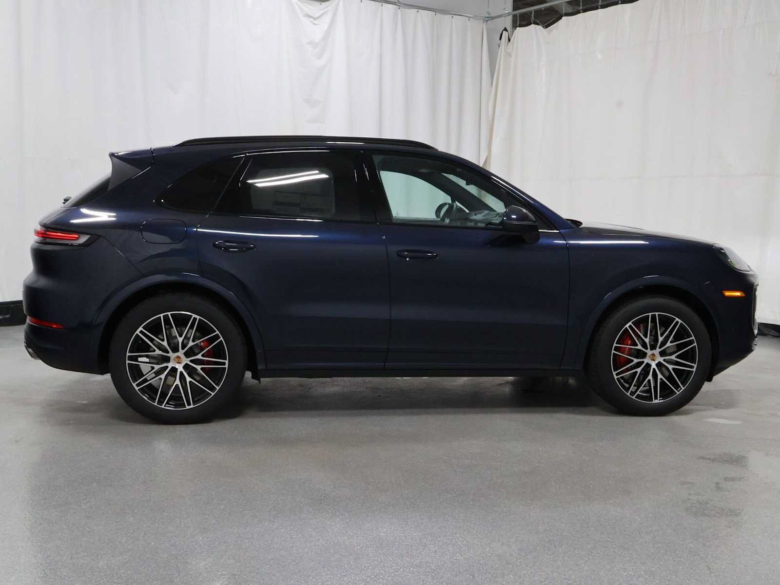 New 2026 Porsche Cayenne S AWD/4WD image 10