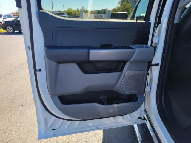 New 2025 Ford F150 Lariat w/ Equipment Group 502A High image 17