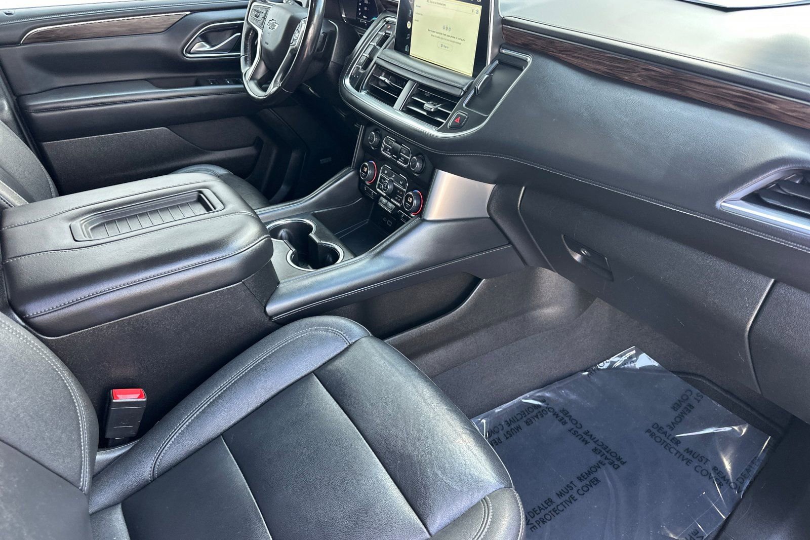 Used 2022 Chevrolet Suburban Z71 image 21