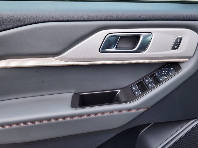 New 2026 Ford Explorer Active AWD/4WD image 9
