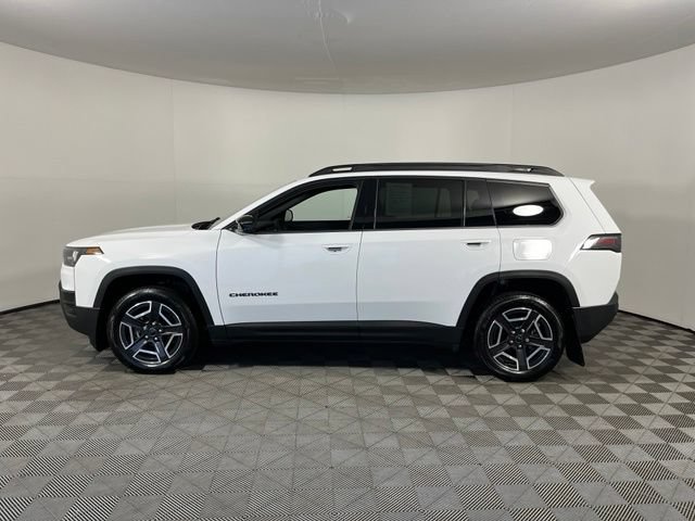 Used 2026 Jeep Cherokee Limited AWD/4WD image 4