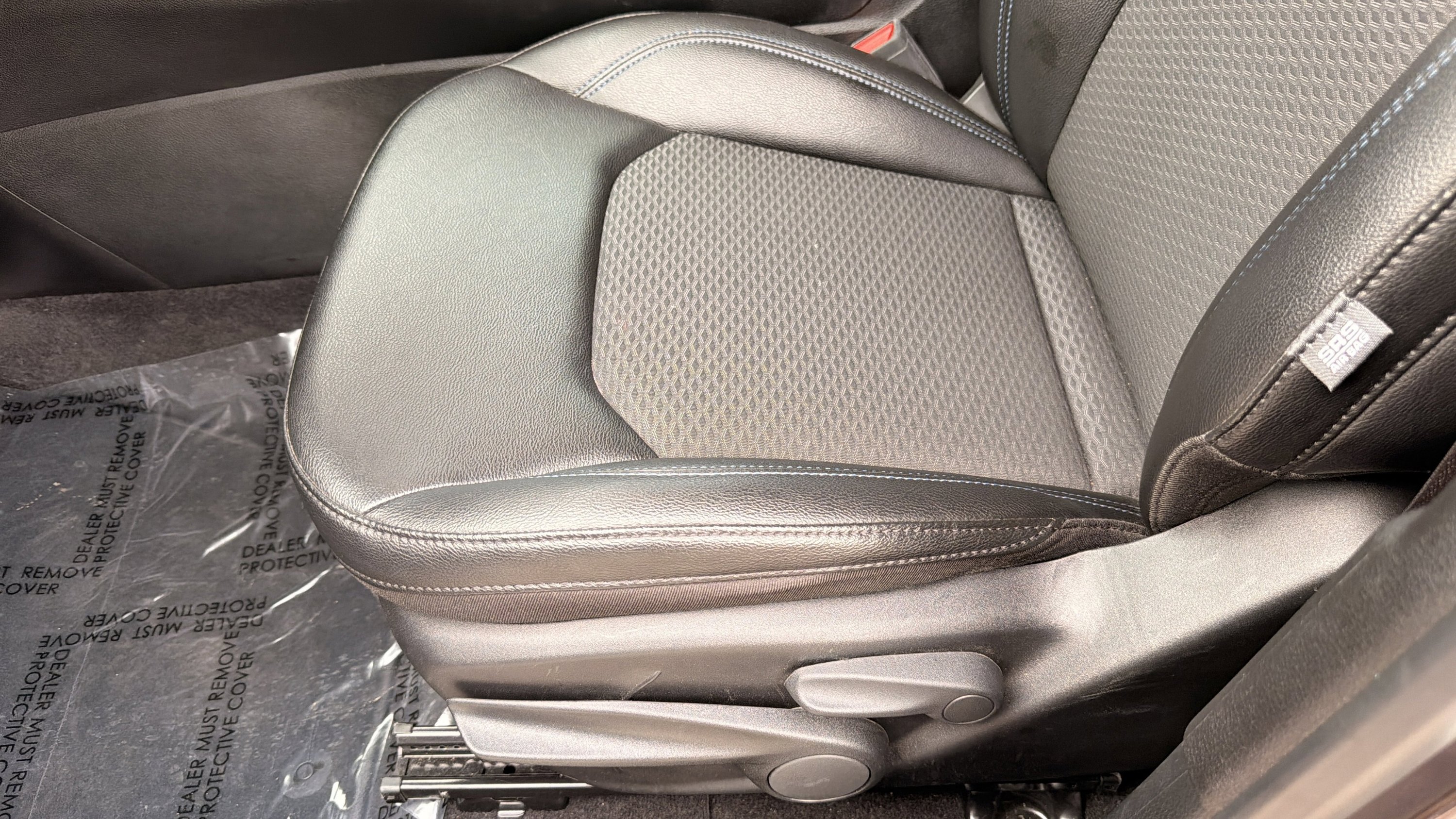 Used 2024 Jeep Compass Latitude image 15