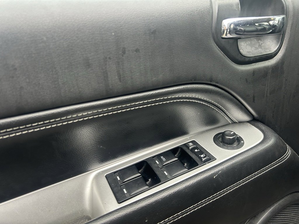 Used 2014 Jeep Compass Latitude image 11