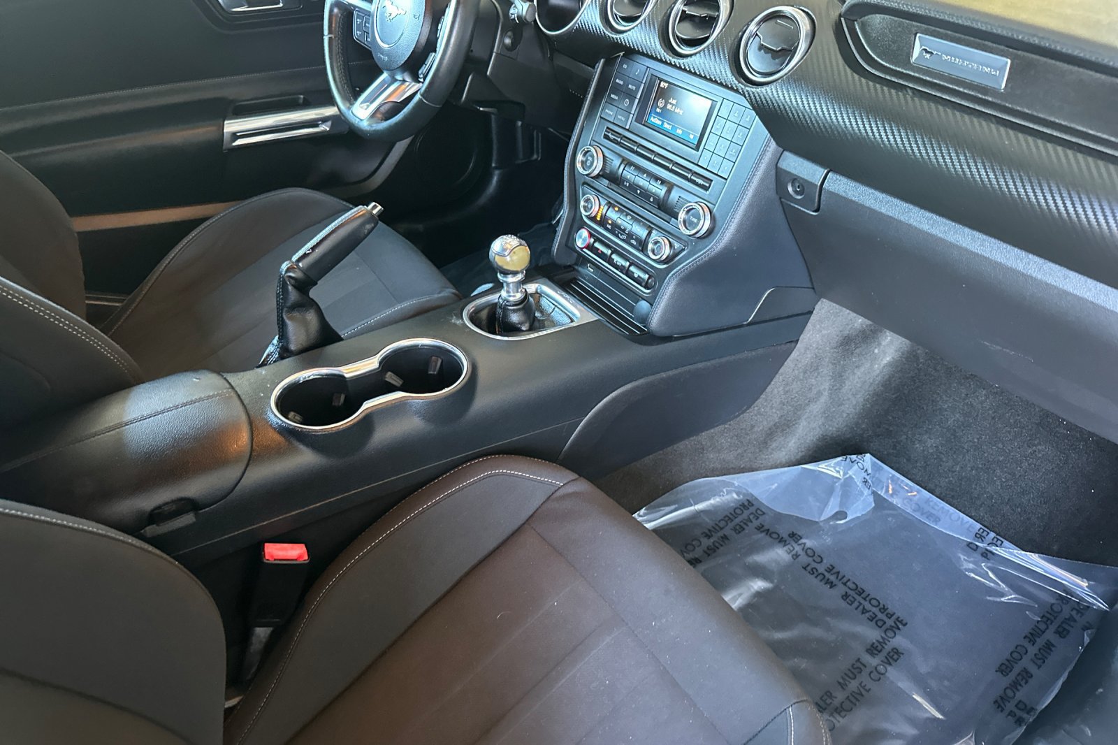 Used 2018 Ford Mustang Coupe RWD image 16