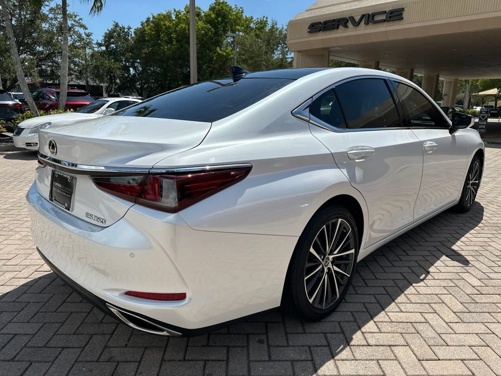 Certified 2023 Lexus ES 350 w/ Premium Package FWD image 3