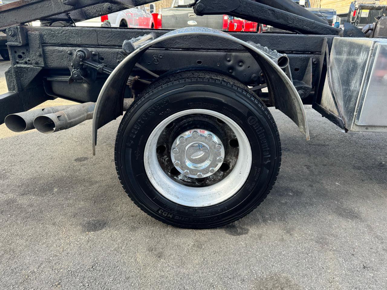 Used 2013 Ford F550 4WD XLT POWERSTROKE DIESEL SWI w/ Snow Plow Prep Pkg image 13